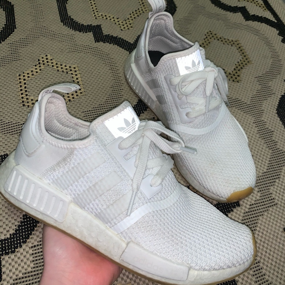 adidas NMD R2 l white